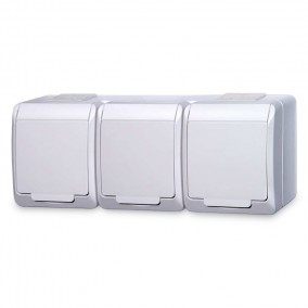 Zásuvka IP44 trojnásobná 220V (0323-02) biela HERMES