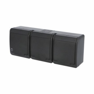 Zásuvka IP44 trojnásobná 220V (5323-09) čierna GALATEA